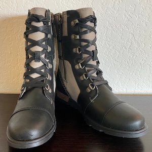 SOREL Major Carly Lace Up Leather Boot